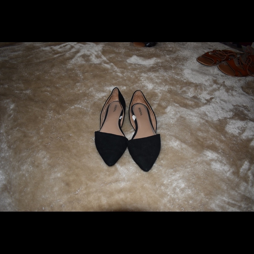 Merona cute slit flats